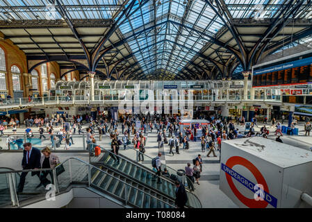 Haupthalle, Liverpool Street Station, London, England, Grossbritannien Stock Photo