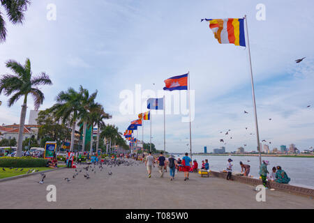 Riverside promenade, Riverside Park, Sisowath Quay, Phnom Penh, Cambodia, Asia Stock Photo