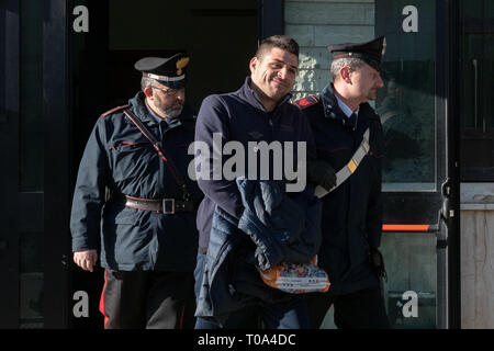 Corigliano Rossano, Marco Vitelli. The Carabinieri arrest three people ...