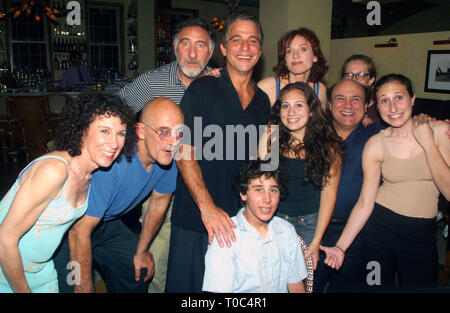 THE CAST OF 'TAXI' RHEA PEARLMAN, CHRISTOPHER LLOYD, JUDD HIRSCH, TONY DANZA, MARILU HENNER, DANNY DeVITO, CAROL KANE ALONG WITH DeVITO AND PEARLMAN'S CHILDREN GRACIE LUCIE AND JAKE AT THE WASHINGTON PARK RESTAURANT OWNED BY HENNER'S SISTER 07/05/02 Photo By John Barrett/PHOTOlink /MediaPunch Stock Photo