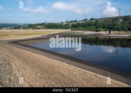 Low water levels in the drought of 2018. Bottom's reservoir, Tintwistle, Derbyshire, England. Stock Photo