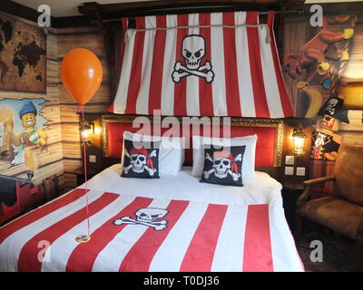 Legoland windsor hot sale pirate room