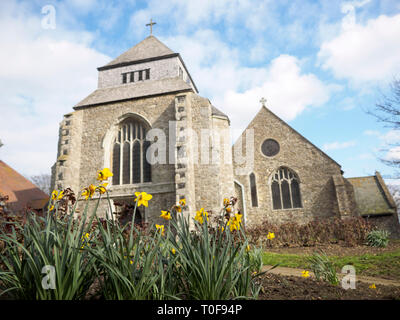 Minster on Sea, Kent, UK. 19th March, 2019. UK Weather: a sunny and warm afternoon in Minster on Sea in Kent. Pic: Minster Abbey, which dates from circa 650AD. Credit: James Bell/Alamy Live News Stock Photo