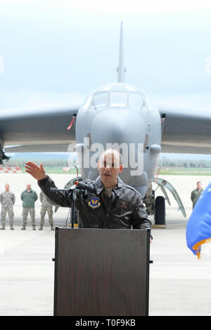 RAF Fairford, Gloucestershire, UK. 19th March 2019. Lieutenant General Jeffrey Harrigian, Deputy Commander of US Air Forces in Europe - Air Forces Africa welcomes a Bomber Task Force deployment of six Boeing B-52H Stratofortress aircraft to RAF Fairford from the 2nd Bomb Wing in Louisiana, USA - the largest deployment of B-52s to the UK since Operation Iraqi Freedom in 2003. The aircraft will perform training sorties over The Baltic, Central Europe, the Eastern Mediterranean and Morocco. Credit: Steven May/Alamy Live News Stock Photo