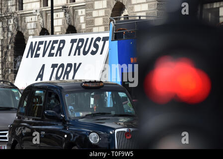 Parliament Square, London, UK. 19th March 2019. Different groups of pro and anti Brexit demonstrators outside the Houses of Parliament. Credit: Matthew Chattle/Alamy Live News Stock Photo