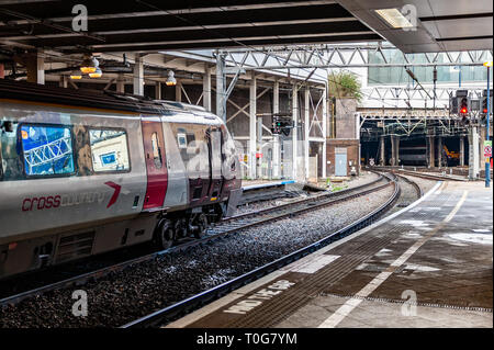 Train waits to depart at Birmingham New Street Railway Station, Birmingham, West Midlands, UK. Stock Photo