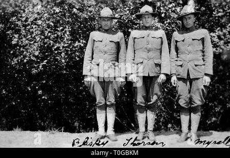 Doughboys uniform hi-res stock photography and images - Alamy