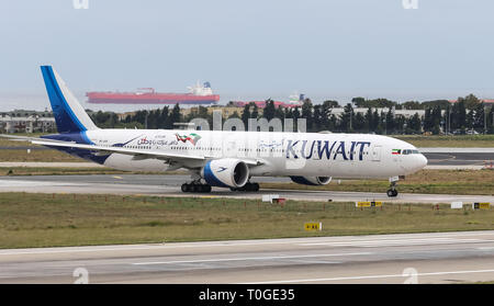 ISTANBUL, TURKEY - SEPTEMBER 30, 2018: Kuwait Airways Boeing 777-369ER (CN 62568) takes off from Istanbul Ataturk Airport. Kuwait Airways has 27 fleet Stock Photo