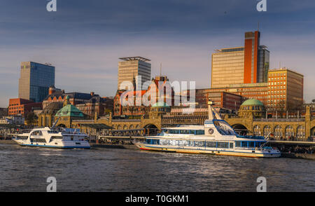 Landing stages, Saint Pauli, Hamburg, Germany, Landungsbrücken, St. Pauli, Deutschland Stock Photo