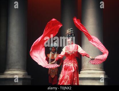 (190320) -- BEIJING, March 20, 2019 (Xinhua) -- Chinese artists perform the Peking Opera version of Turandot in Rome, Italy, Feb. 5, 2019. (Xinhua/Gong Qing) Stock Photo