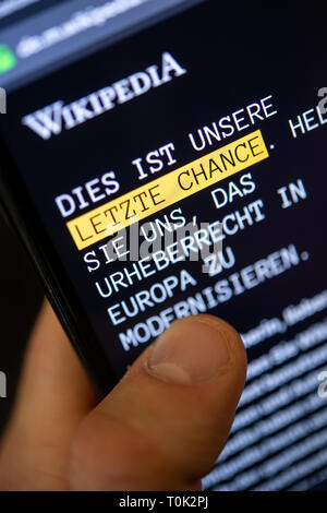 21 March 2019, Baden-Wuerttemberg, Stuttgart: ILLUSTRATION - On the web page of the German-language version of on-line encyclopedia Wikipedia stands a reference, why this is off-line on 21. March. The Wikipedia authors fear considerable restrictions due to the planned EU copyright reform. (Zu dpa 'Protest against EU copyright reform: Wikipedia one day offline) Photo: Sebastian Gollnow/dpa Stock Photo