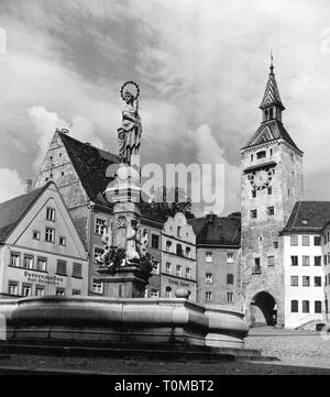 geography / travel, Germany, Landsberg am Lech, squares, main square with Marienbrunnen and Schmalzturm, view, 1950s, Additional-Rights-Clearance-Info-Not-Available Stock Photo