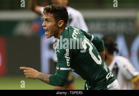 SP - Sao Paulo - 04/03/2022 - PAULISTA 2022 FINAL, PALMEIRAS X SAO PAULO -  Palmeiras player Raphael Veiga celebrates his goal during a match against Sao  Paulo at the Arena Allianz