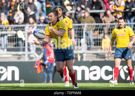 17 March 2019, North Rhine-Westphalia, Köln: Passport of Andrew Norton (Spain, 10). Fifth match of the Rugby Europe Championship 2019: Germany-Spain on 17.03.2019 in Cologne. Photo: Jürgen Kessler/dpa Stock Photo