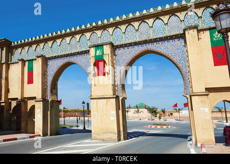 Decorated Arabesque Bereber archway next to the Mauseleum of Moulay Ismaïl Ibn Sharif , reigned 1672–1727. A UNESCO World Heritage Site .Meknes, Mekne Stock Photo