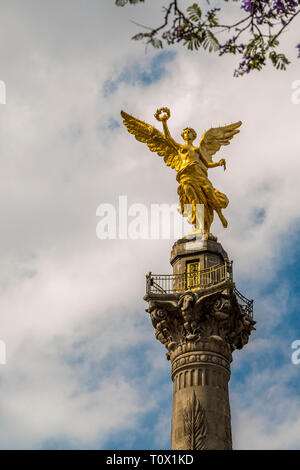 Angel of Independence monument, inaugurated in 1910 and in the heart of Mexico City, pays tribute to the heroes of Mexico’s Independence. Stock Photo