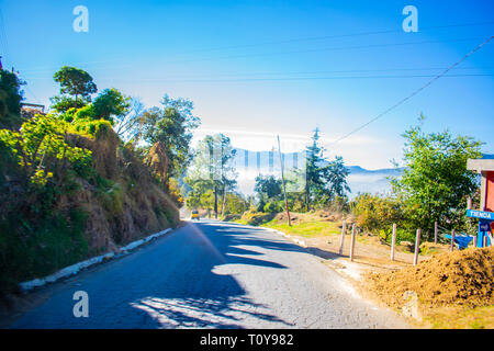 camino del valle de cajola quetzaltenango pueblo mam hijos de agua ...