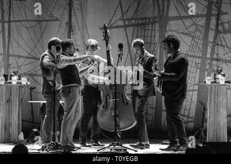 Punch Brothers In Concert Louisville Ky Photos And Premium