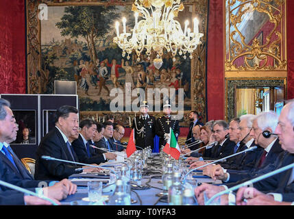 Rome, Italy. 22nd Mar, 2019. Chinese President Xi Jinping and his Italian counterpart Sergio Mattarella hold talks in Rome, Italy, March 22, 2019. Credit: Xie Huanchi/Xinhua/Alamy Live News