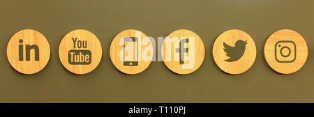 Kiev, Ukraine - August 02, 2018: Set of popular social media wooden icons on the wall of the shop: Facebook, Twitter, Instagram, Linkedin, YouTube Stock Photo