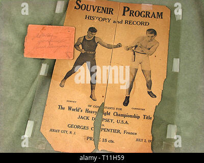 Photos of early America-Souvenir boxing program between Jack Dempsey and Georges Carpenter. Stock Photo