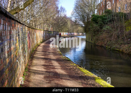 The curving towpath on the Birmingham & Worcester canal just before it comes into the Mailbox Stock Photo