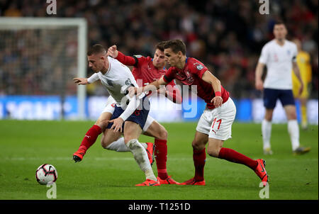 England's Ross Barkley (left) and Czech Republic's David Pavelka battle for the ball during the UEFA Euro 2020 Qualifying, Group A match at Wembley Stadium, London. Stock Photo