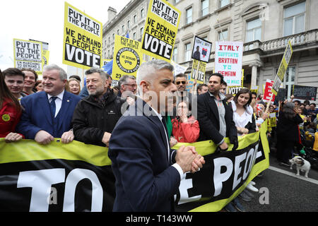 London, UK. 23rd Mar 2019.London, UK. 23rd Mar, 2019.Sadiq Khan, Mayor of London, prepares to start the march, with Andy Serkis behind, as hundreds of thousands of people take part in a People's March protest to try and get a People's Vote on Brexit. Britain was due to leave the EU on March 29, 2019, but this is now in doubt. The march started in Park Lane and finished in Westminster, outside the Houses of Parliament, London, UK on March 23, 2019. Credit: Paul Marriott/Alamy Live News Credit: Paul Marriott/Alamy Live News Stock Photo