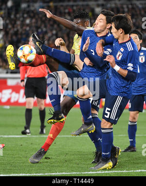 Tokyo, Japan. 22nd Mar, 2019. Colombia and Japan players try to fight for the soccer ball during the Kirin Challenge Cup 2019 between Colombia and Japan at the International Yokohama Stadium in Yokohama Japan. Friday, March 22, 2019. Photo by: Ramiro Agustin Vargas Tabares Credit: Ramiro Agustin Vargas Tabares/ZUMA Wire/Alamy Live News Stock Photo