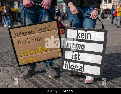 Leipzig, Germany. 23rd Mar, 2019. With posters and banners, Leipziger take part in the Europe-wide demonstration 'Save the Internet' against upload filters on the occasion of the planned EU copyright reform. Credit: Peter Endig/dpa/Alamy Live News