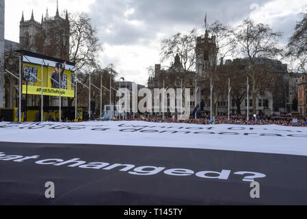 London, UK.  23 March 2019. A huge banner, organised by the group Led by Donkeys, is unfurled and carried overhead by people taking part in a rally in Parliament Square after the 'Put It To The People March', on what was supposed to be six days before the UK was due to leave the EU, before an extension to the departure date was given.  Protesters demand that the public is given a final say on Brexit as support for the Prime Minister's withdrawal plan continues to recede.  Credit: Stephen Chung / Alamy Live News Stock Photo