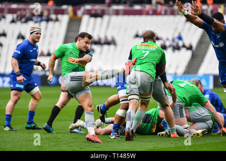 London, UK. 23rd March, 2019.Harlequins Danny Care clears the ball during the Aviva Premiership match between Saracens and Harlequins at the London Stadium, Queen Elizabeth Olympic Park , London, England on 23 March 2019. Photo by Phil Hutchinson. Editorial use only, license required for commercial use. No use in betting, games or a single club/league/player publications. Credit: UK Sports Pics Ltd/Alamy Live News