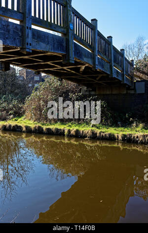 Footbridge over the Grand Union Canal with reflection, Northolt, Middlesex Stock Photo