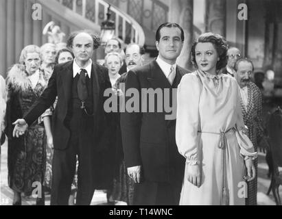 L'albergo degli assenti, ITA, 1938, Carlo Tamberlani (a ds), Paola Barbara, Italian movie directed by Raffaello Matarazzo Stock Photo