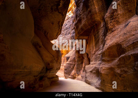 Th Siq, main entrance to Petra in Jordan Stock Photo