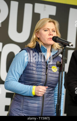 London, UK. 23rd Mar, 2019. Justine Greening, Conservative MP for Putney, speaking at the People's Vote March and rally, 'Put it to the People.' Credit: Prixpics/Alamy Live News Stock Photo