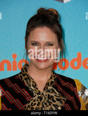 Andrea Barber at Nickelodeon's 2019 Kids' Choice Awards held at Galen