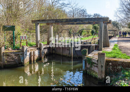 flatford lock in suffolk Stock Photo