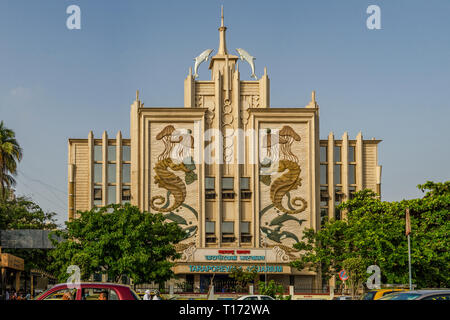 04-november-2017 Art Deco building Maharashtra Government Taraporevala Aquarium at Marine Drive Queen's Neckl MUMBAI MAHARASHTRA INDIA Stock Photo