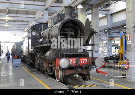 Fondazione FS Italiane, open day at the workshops of the Squadra Rialzo of Milano Centrale station, where historical trains are preserved and restored, on the occasion of the FAI Spring Days. Steam locomotive FS 625 Stock Photo
