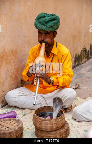 Snake charmer in the fort of Amber near Jaipur Stock Photo