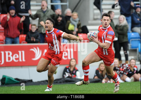 Salford, UK. 24th March 2019. AJ Bell Stadium, Salford, England; Rugby League Betfred Super League, Salford Red Devils vs Wigan Warriors; Salford Red Devils Niall Evalds goes in for a late first half try. Credit: Dean Williams/Alamy Live News Stock Photo