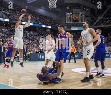 Madrid, Spain. 24th Mar, 2019. Gustavo Ayón during FC Barcelona Lassa victory over Real Madrid (76 - 82 ) in Liga Endesa regular season game (day 24) celebrated in Madrid (Spain) at Wizink Center. March 24th 2019. Credit: Juan Carlos García Mate/Pacific Press/Alamy Live News Stock Photo