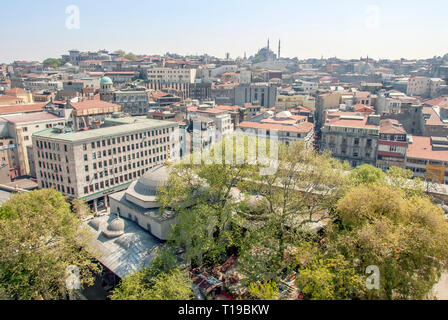 Istanbul, Turkey, 25 April 2006: Eminonu Stock Photo