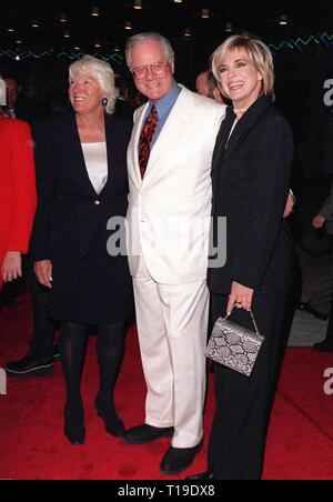 LOS ANGELES, CA - March 12, 1998: Former Dallas stars LINDA GRAY (right) & LARRY HAGMAN & wife at the world premiere of his new movie, 'Primary Colors,' in which he stars with Emma Thompson & John Travolta. Stock Photo