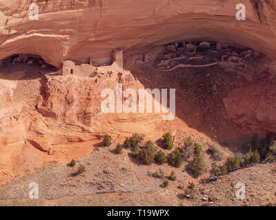 Mummy Cave Ruin, Canyon de Chelly National Monument, Arizona. Stock Photo