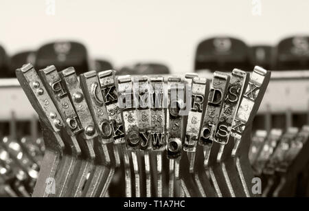 the word KEYWORDS with old typewriter hammers Stock Photo - Alamy