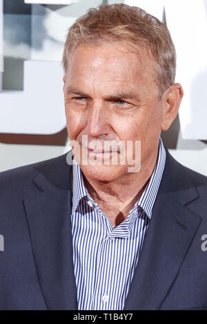Madrid, Spain. 25th Mar, 2019. Kevin Costner attends The Highwaymen premiere at Capitol theater in Madrid, Spain on the 25th of March of 2019. March25, 2019. Credit: Jimmy Olsen/Media Punch ***No Spain***/Alamy Live News Stock Photo