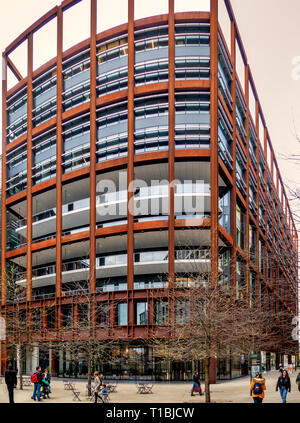 Universal Music New London office at four Pancras Square, Kings Cross, London constructed of fabricated weathering steel Stock Photo
