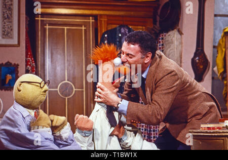 The Muppet Show, Fernsehserie, USA/Großbritannien 1976 - 1981, Comedyshow mit den Puppen Dr. Honigtau Bunsenbrenner, Assistent Beaker und Gaststar Alan Arkin Stock Photo